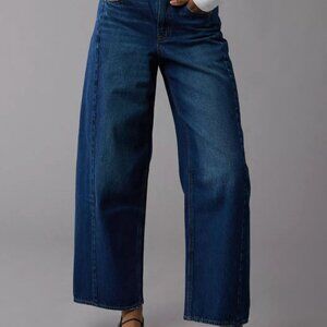 AE Dreamy Drape Strigid Barrel Jean